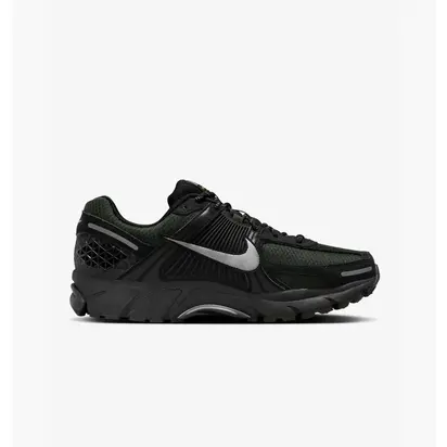 Кросівки Nike ZOOM VOMERO 5