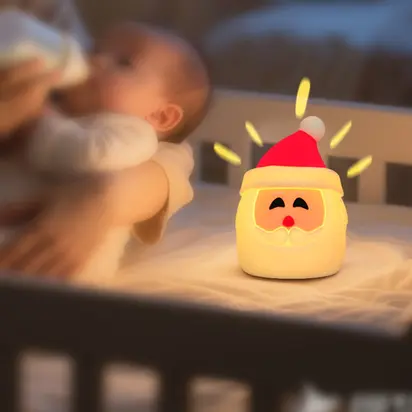 Нічничок для дитячої кімнати силіконовий, Санта, 10,2 см, різнокольоровий