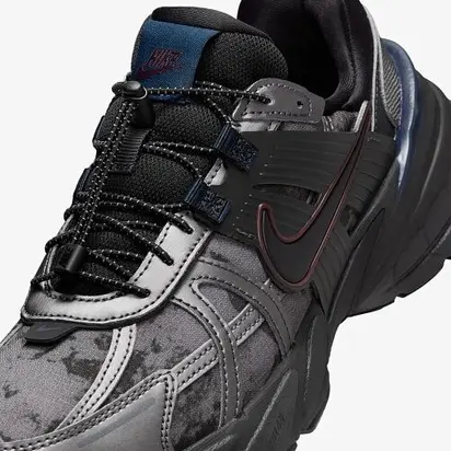 Кросівки Nike V2K RUN