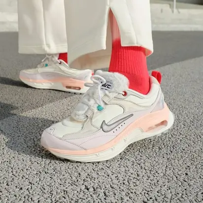 Кросівки Nike Bliss
