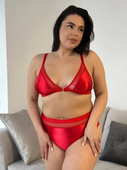 Яскравий червоний шовковий комплект для дівчат PLUS SIZE