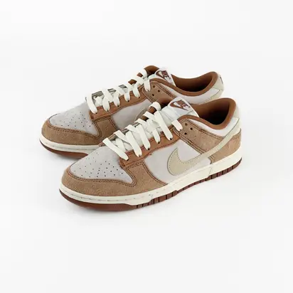 Кросівки жіночі Nike Dunk Low PRM Beige 37.5