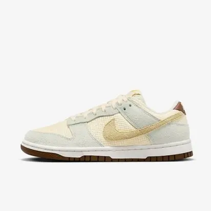 Кросівки NK Dunk Low WMNS