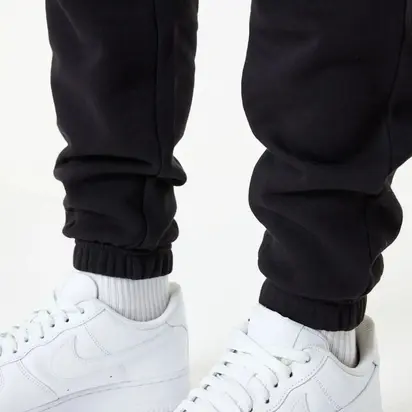 Штани New Era NBA ESSENTLS JOGGER BULLS