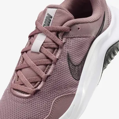 Кросівки Nike Legend Essential 3, рожевий з білим