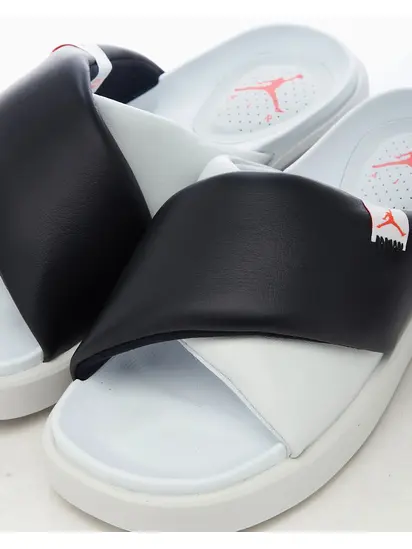 Шльопанці Jordan WMNS SOPHIA SLIDE