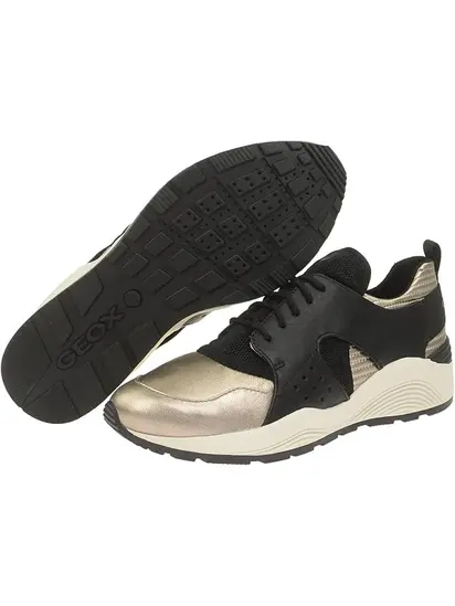 Кросівки Geox Women's Womayaplus3 Walking Shoe