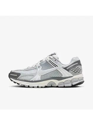 Кросівки Nike Wmns Zoom Vomero 5 