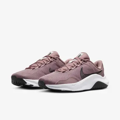Кросівки Nike Legend Essential 3, рожевий з білим