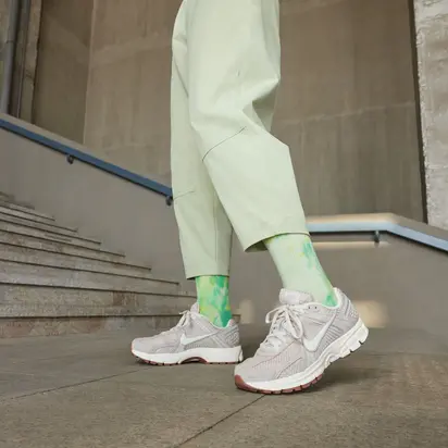 Кросівки NIKE ZOOM VOMERO 5 BEIGE