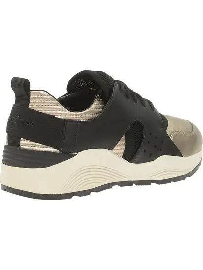 Кросівки Geox Women's Womayaplus3 Walking Shoe