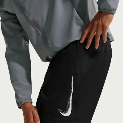 Шорти M NK DF FORM 7IN SHORT GFX Nike S Чорний