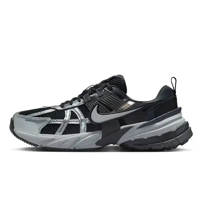 Кросівки жіночі Nike V2K Run Black/Metallic