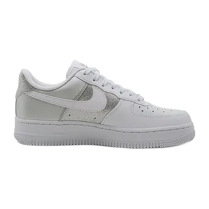 Кросівки Nike WMNS AIR FORCE 1 '07, білий