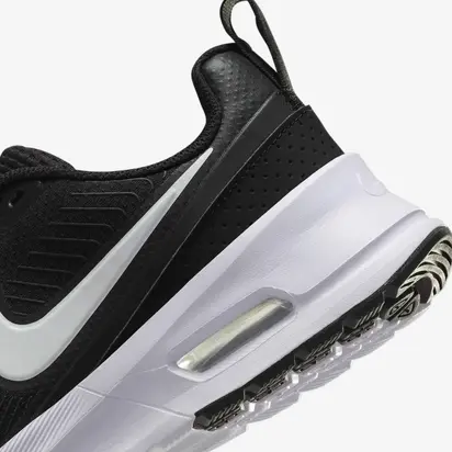 Кросівки Nike W AIR MAX NUAXIS