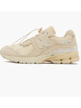 Кросівки New Balance M2002