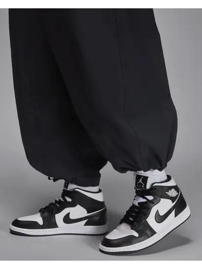 Штани Air Jordan W Chicago Parachute Pant
