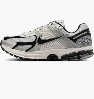 Кросівки Nike Wmns Zoom Vomero 5 