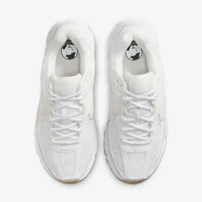 Кросівки Nike W ZOOM VOMERO 5