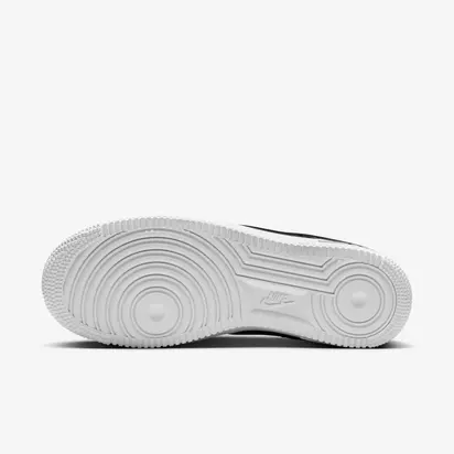 Кросівки Nike W AIR FORCE 1 07, чорний з білим