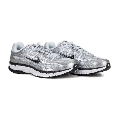 Кросівки Nike WMNS P-6000, срібний