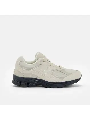 Кросівки New Balance 2002, бежевий з чорним