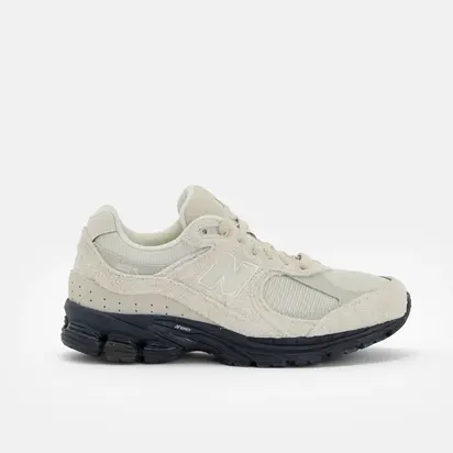Кросівки New Balance 2002, бежевий з чорним