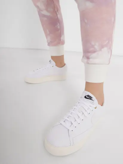Кросівки Nike W BLAZER LOW PLATFORM CNVS