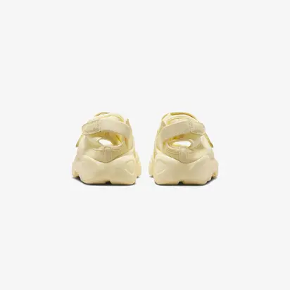 Кросівки Nike WMNS AIR RIFT NEO