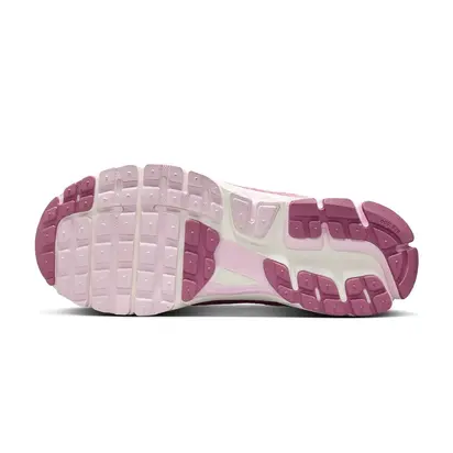 Кросівки Nike Zoom Vomero 5, рожевий