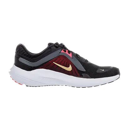 Кросівки бігові Nike QUEST 5, чорний