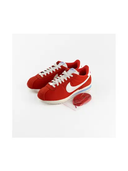 Кросівки Nike Cortez, червоний з білим