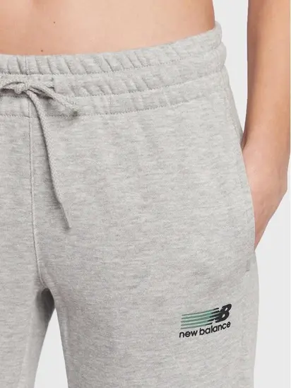 Штани New Balance W NB Classic Sweat Pant