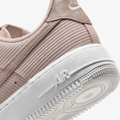 Кросівки Nike W AIR FORCE 1 07, рожевий з білим