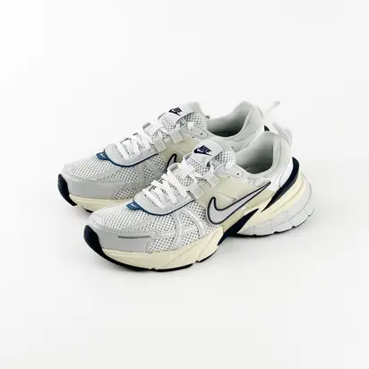 Кросівки Nike V2K Run White 36