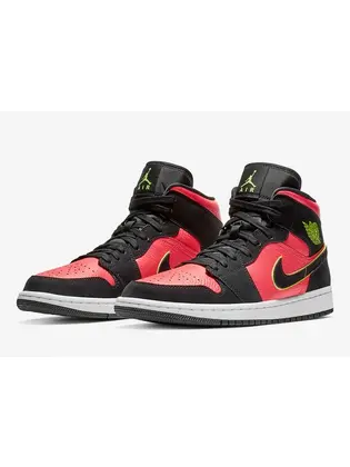 Кросівки W Jordan 1 Mid Hot Punch