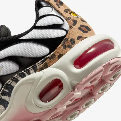 Кросівки Nike WMNS AIR MAX PLUS