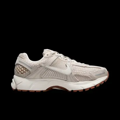 Кросівки NIKE ZOOM VOMERO 5 BEIGE