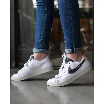 Кросівки Nike Blazer Low SE, білий