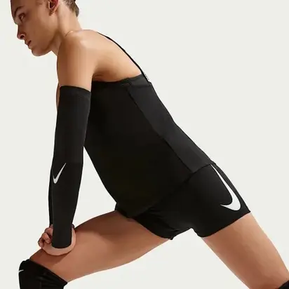 Шорти W NP 365 MR 3IN SHORT TT GRX Nike L Чорний