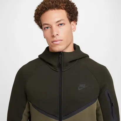 Костюм спортивний Nike Windrunner Tech Olive