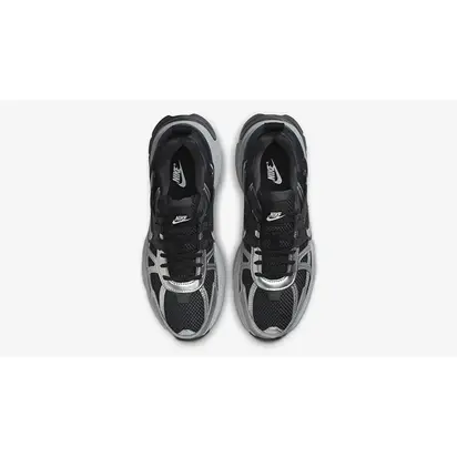 Кросівки жіночі Nike V2K Run Black/Metallic