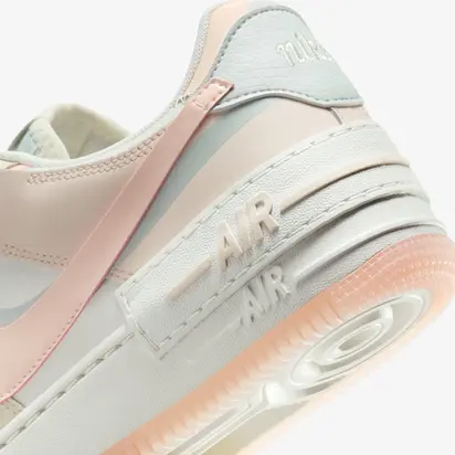 Кросівки жіночі Nike W Af1 Shadow ()