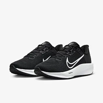 Кросівки Nike WMNS QUEST 6, чорний з білим