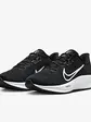 Кросівки Nike WMNS QUEST 6, чорний з білим