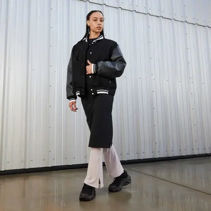 Кросівки жіночі Nike Air Max Flyknit Venture