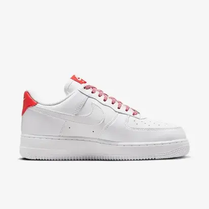 Кросівки Nike W AIR FORCE 1 07, білий з червоним