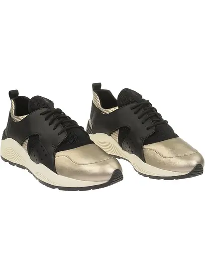 Кросівки Geox Women's Womayaplus3 Walking Shoe