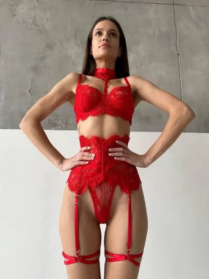 Червоний мереживний комплект білизни з поясом та гартерами (DO2780/1)