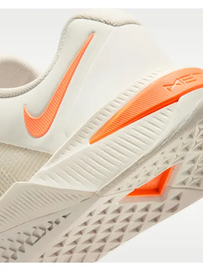 Кросівки Nike W METCON 10, бежевий з помаранчевим